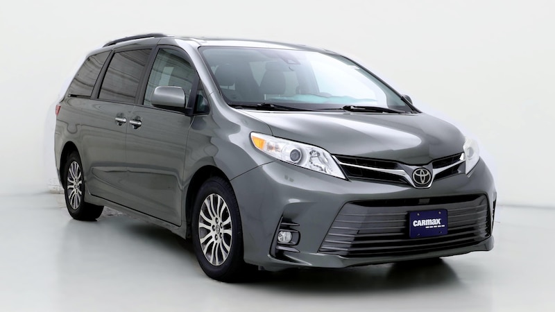 2018 Toyota Sienna XLE Hero Image