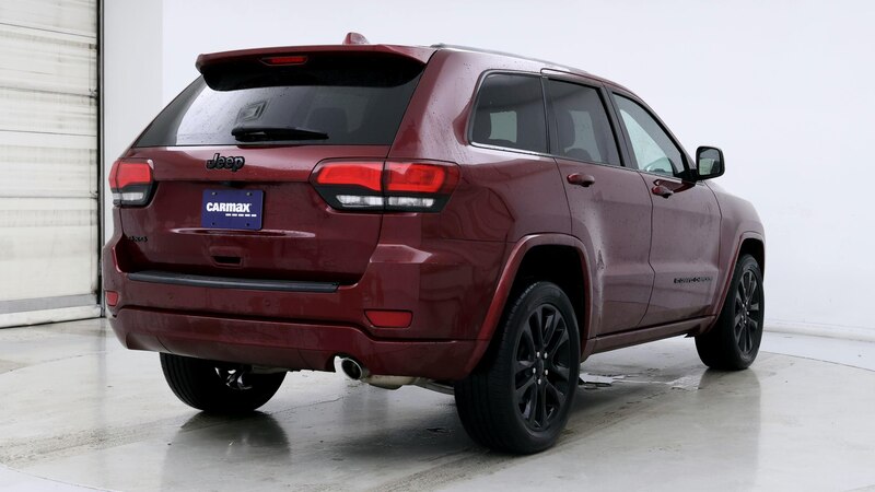 2022 Jeep Grand Cherokee Laredo 8