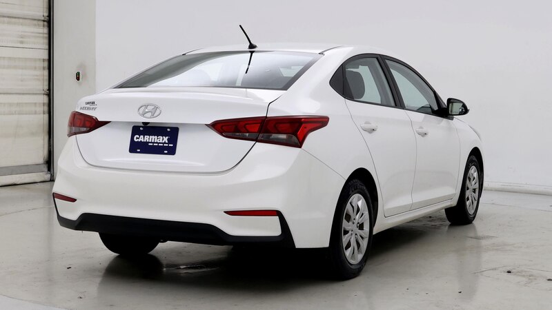 2019 Hyundai Accent SE 8