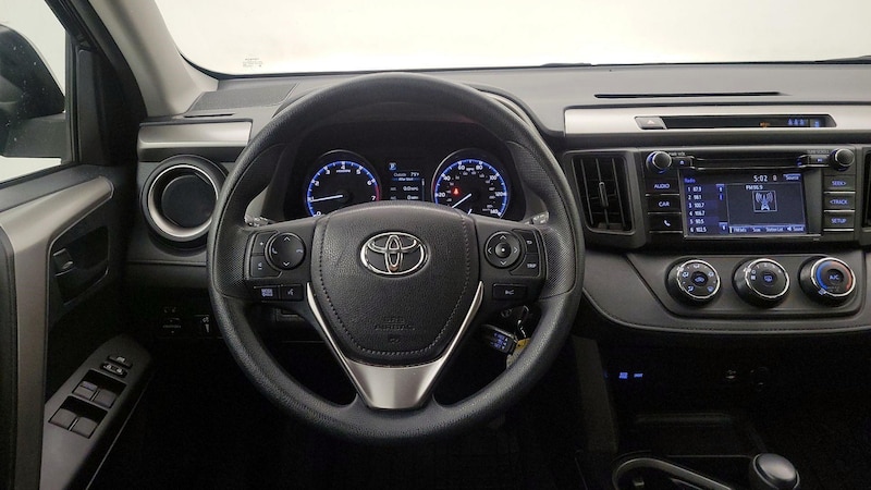 2017 Toyota RAV4 LE 10