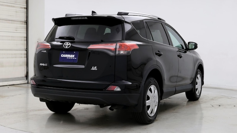 2017 Toyota RAV4 LE 8