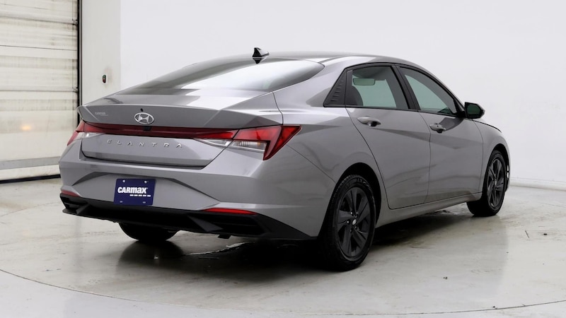 2022 Hyundai Elantra SEL 8