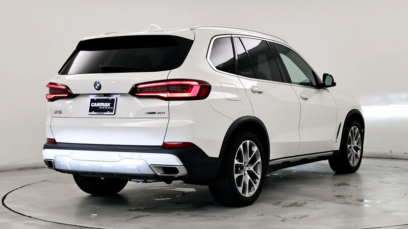 2023 BMW X5 sDrive40i 8