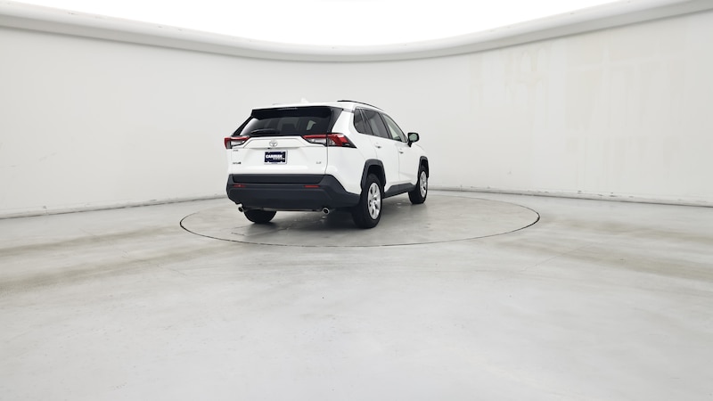 2019 Toyota RAV4 LE 8