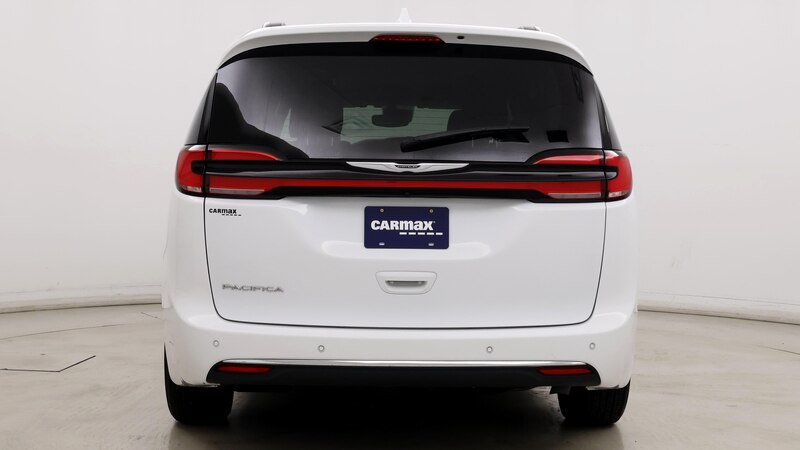 2022 Chrysler Pacifica Touring L 6