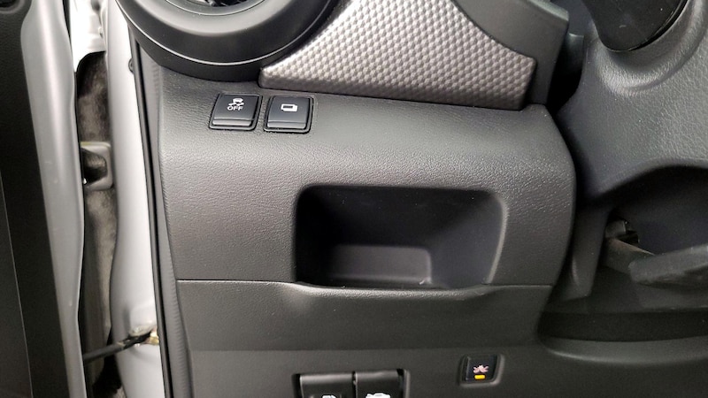 2019 Nissan Kicks S 13