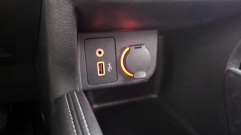 2019 Nissan Kicks S 18