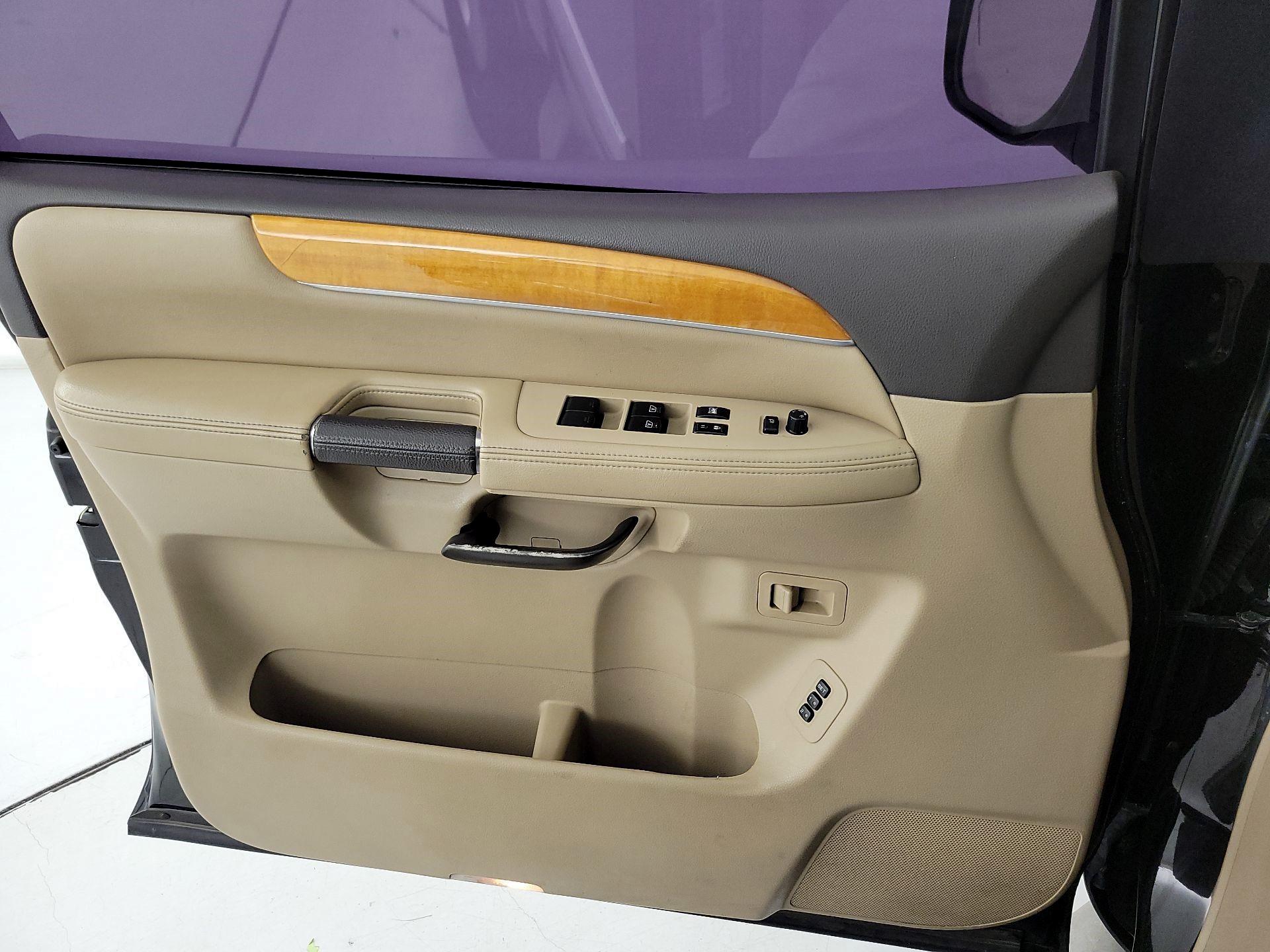 Thumbnail: 2014 Nissan Armada - 12