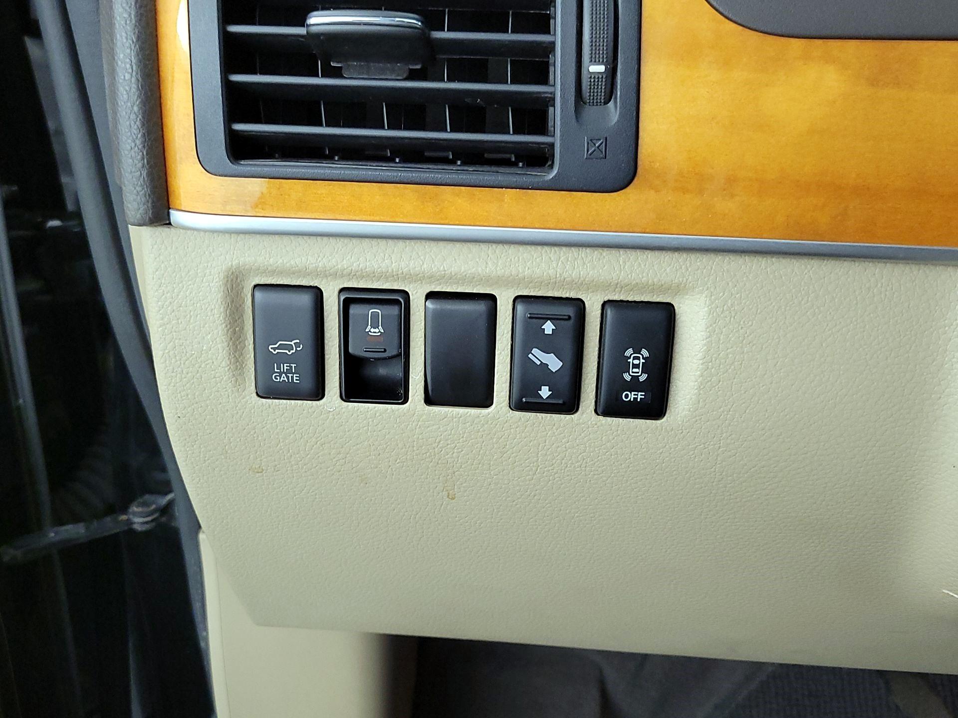 Thumbnail: 2014 Nissan Armada - 13