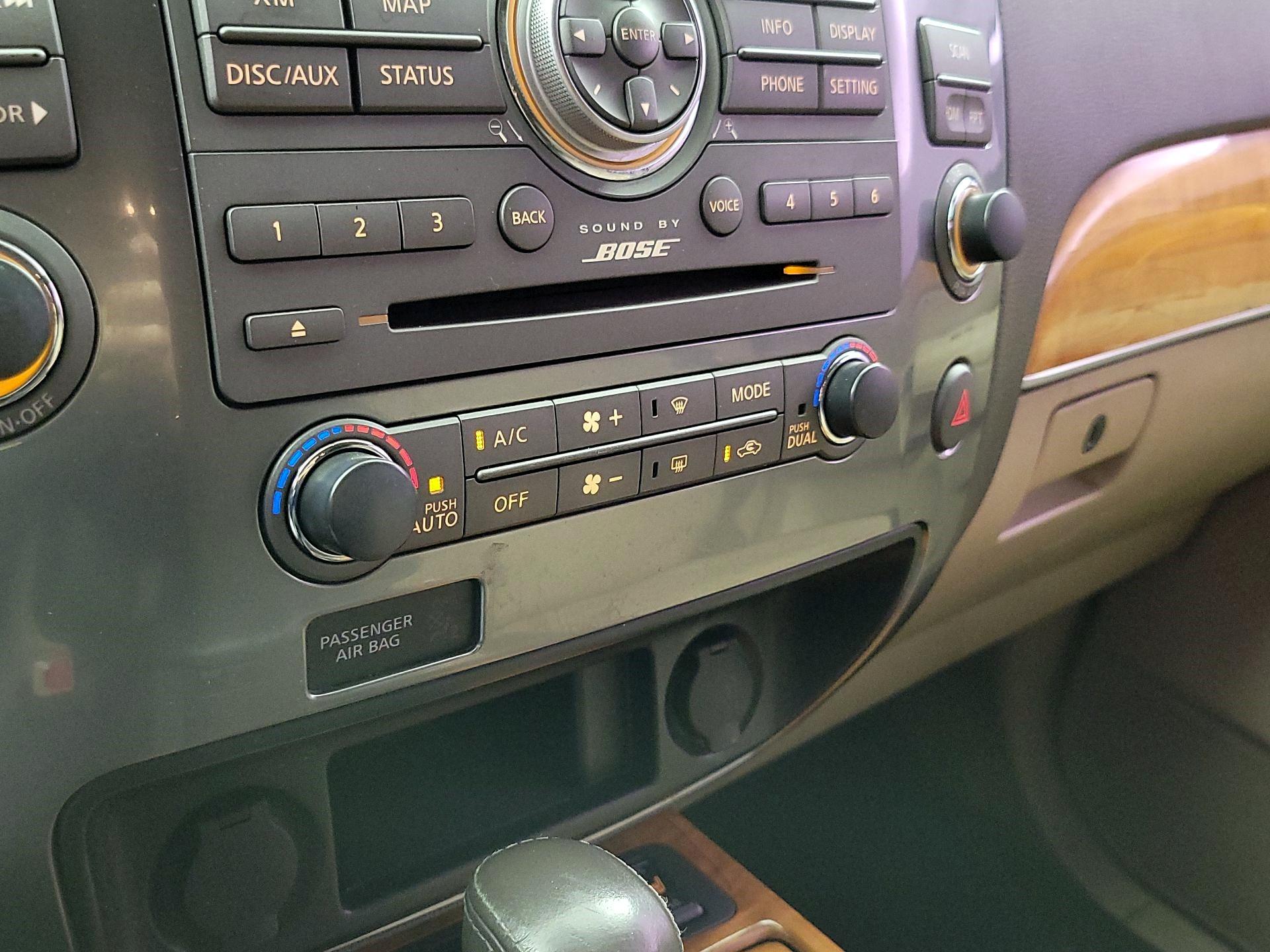 Thumbnail: 2014 Nissan Armada - 17