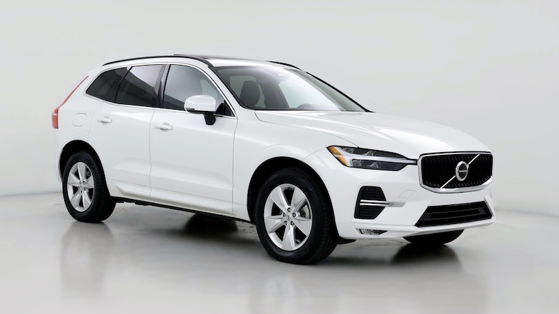 2022 Volvo XC60 B5 Momentum Hero Image