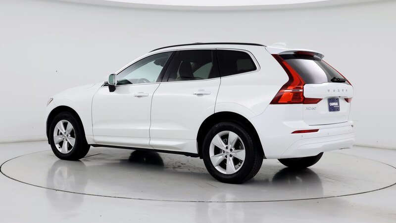 2022 Volvo XC60 B5 Momentum 2