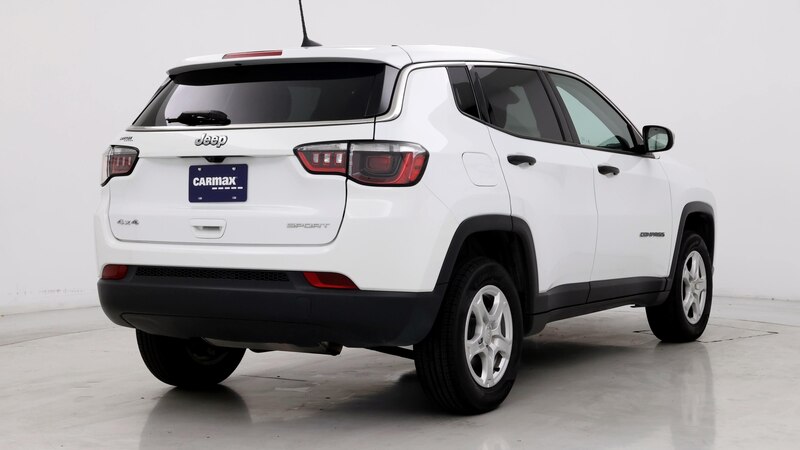 2022 Jeep Compass Sport 8