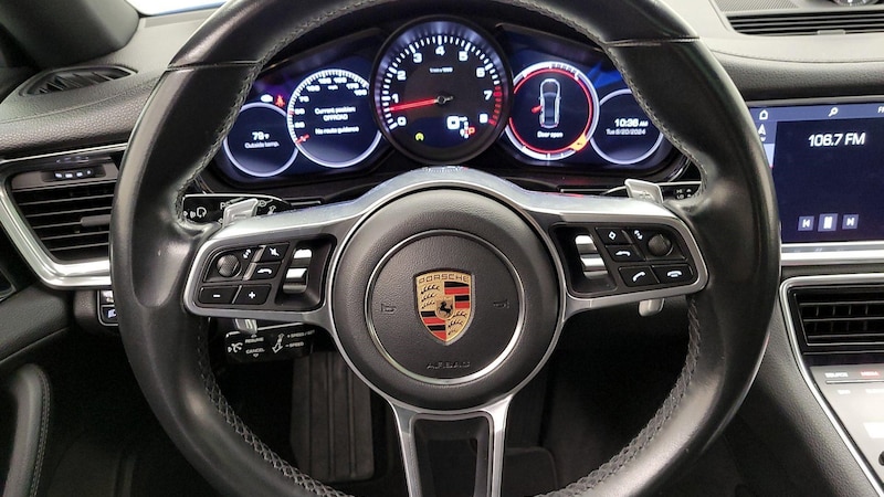 2019 Porsche Panamera  10