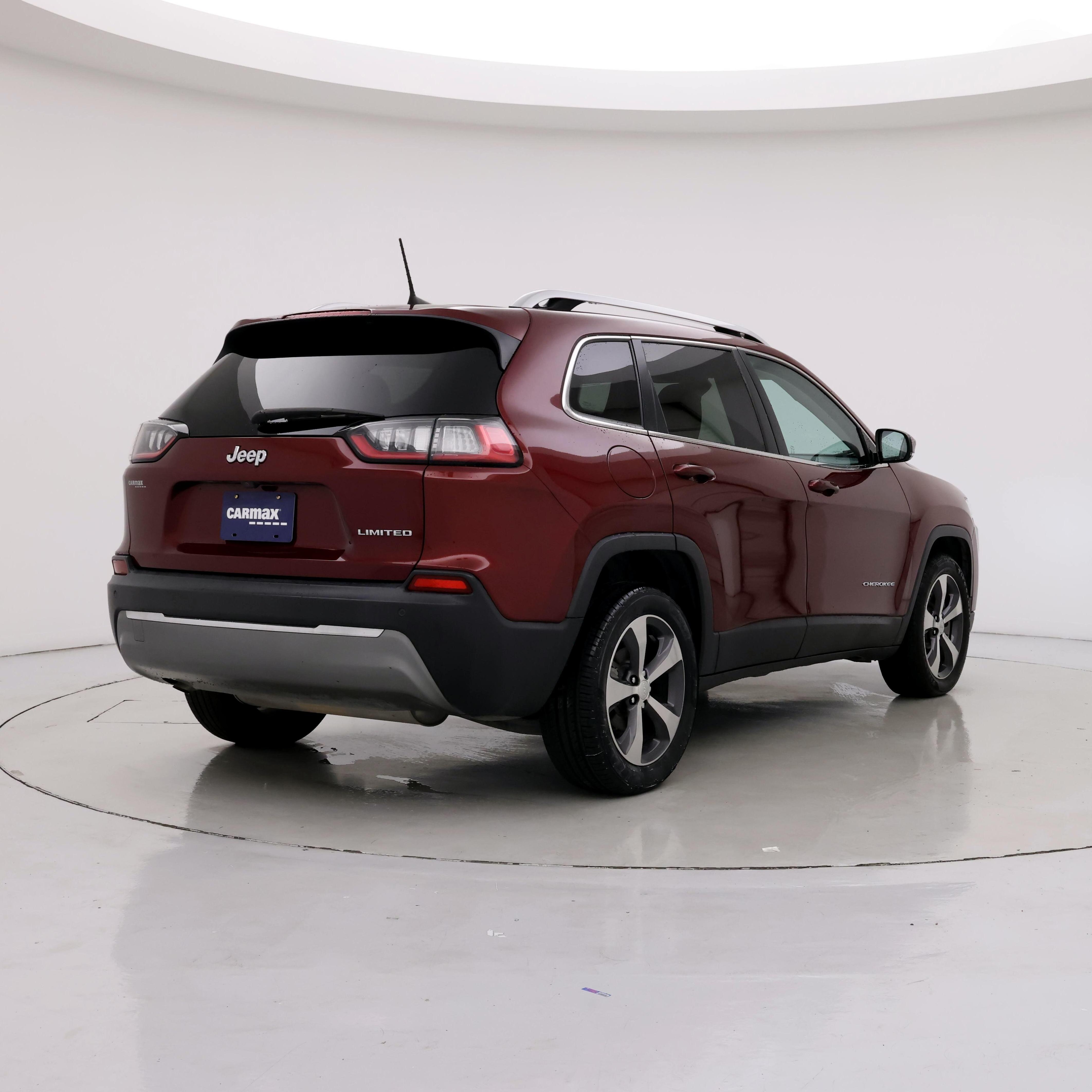 Thumbnail: 2019 Jeep Cherokee - 8