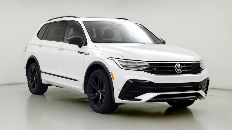 2023 Volkswagen Tiguan SE R-Line Black Hero Image