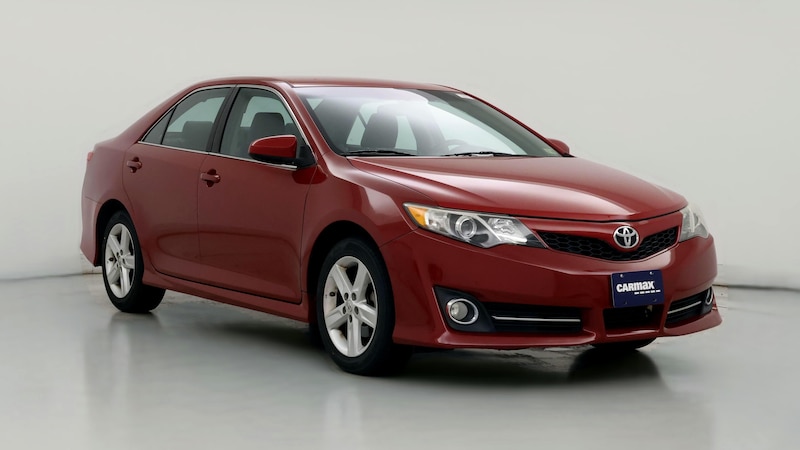 2014 Toyota Camry SE Hero Image