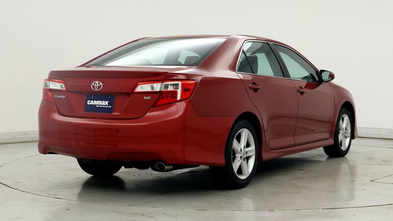 2014 Toyota Camry SE 8