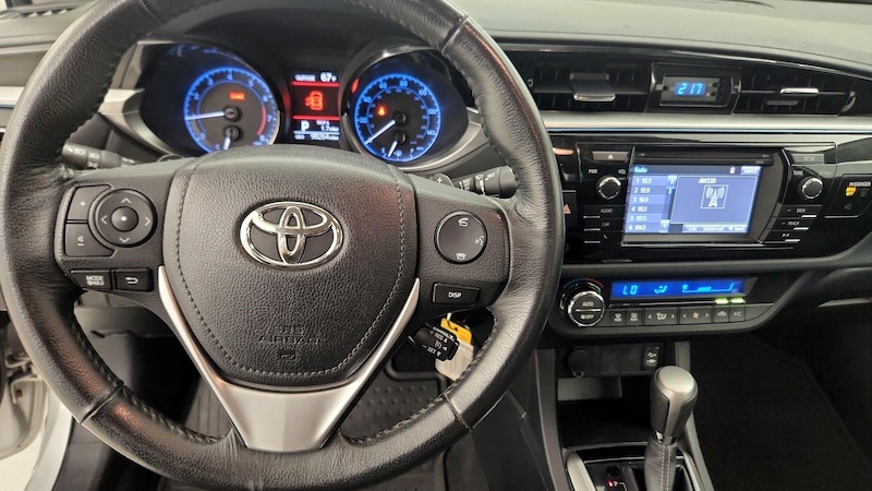 2016 Toyota Corolla S 10