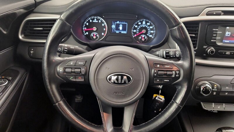 2016 Kia Sorento LX 10