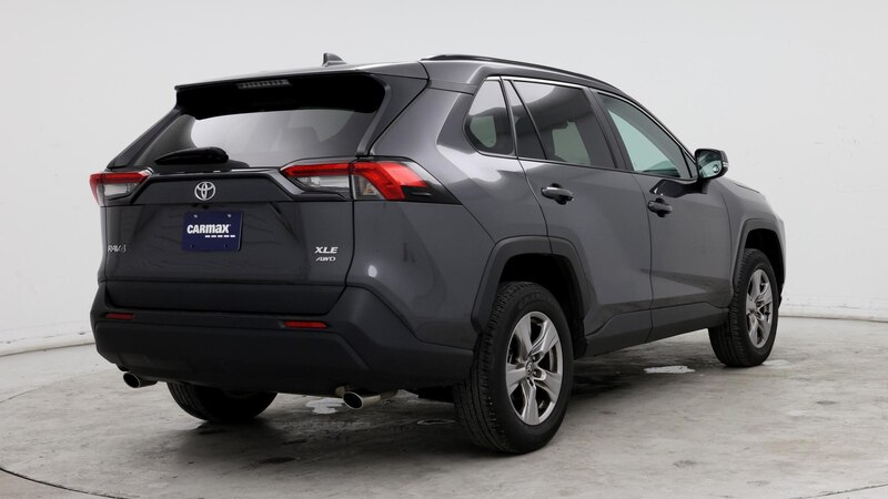 2023 Toyota RAV4 XLE 8