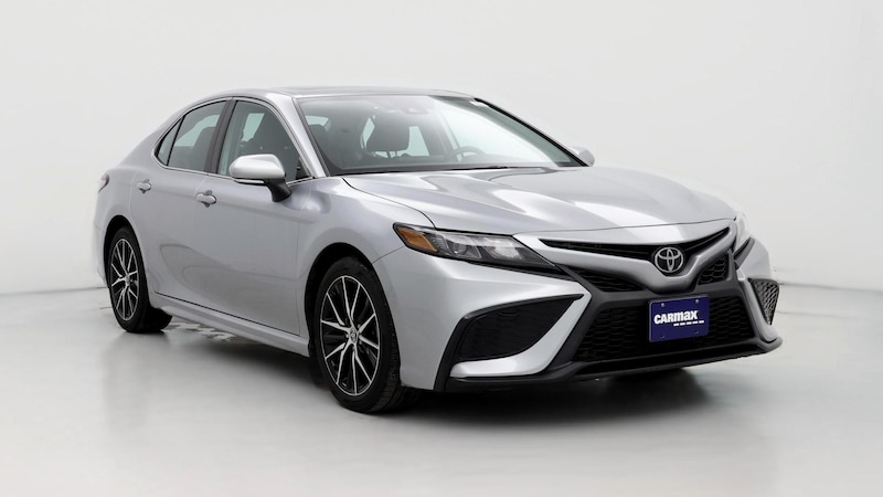 2022 Toyota Camry SE Hero Image