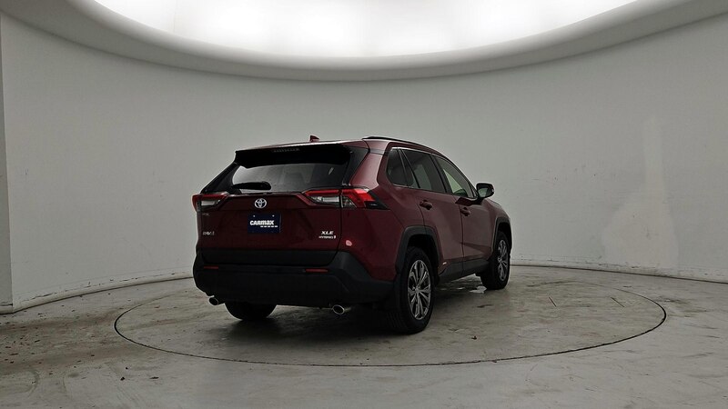 2023 Toyota RAV4 XLE Premium 5