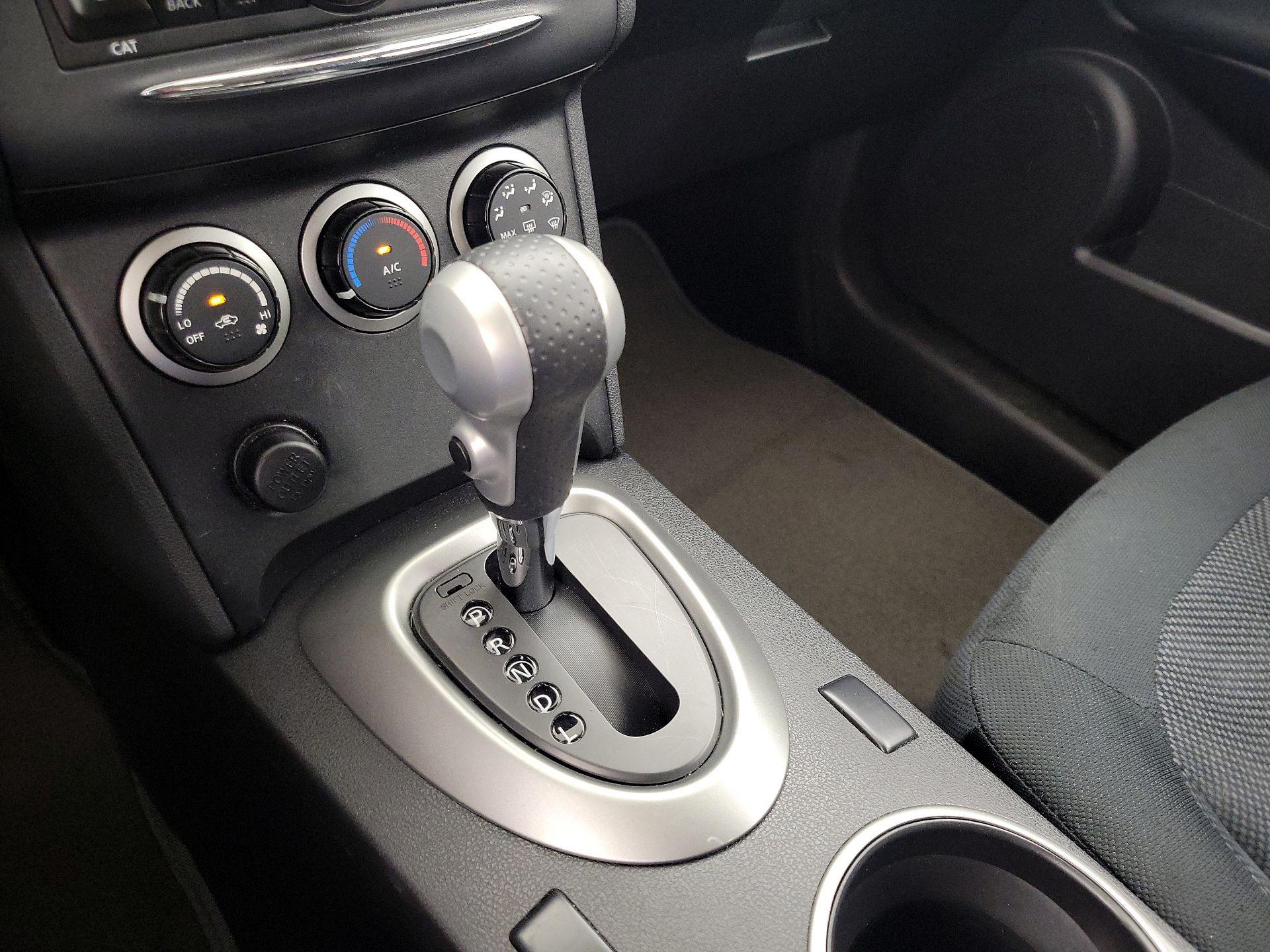 Thumbnail: 2014 Nissan Rogue - 16