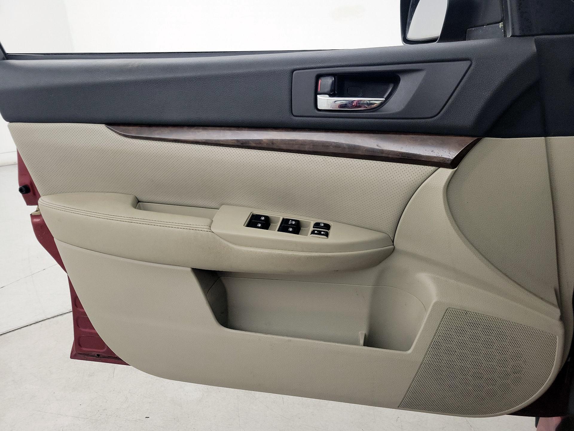 Thumbnail: 2013 Subaru Legacy - 12