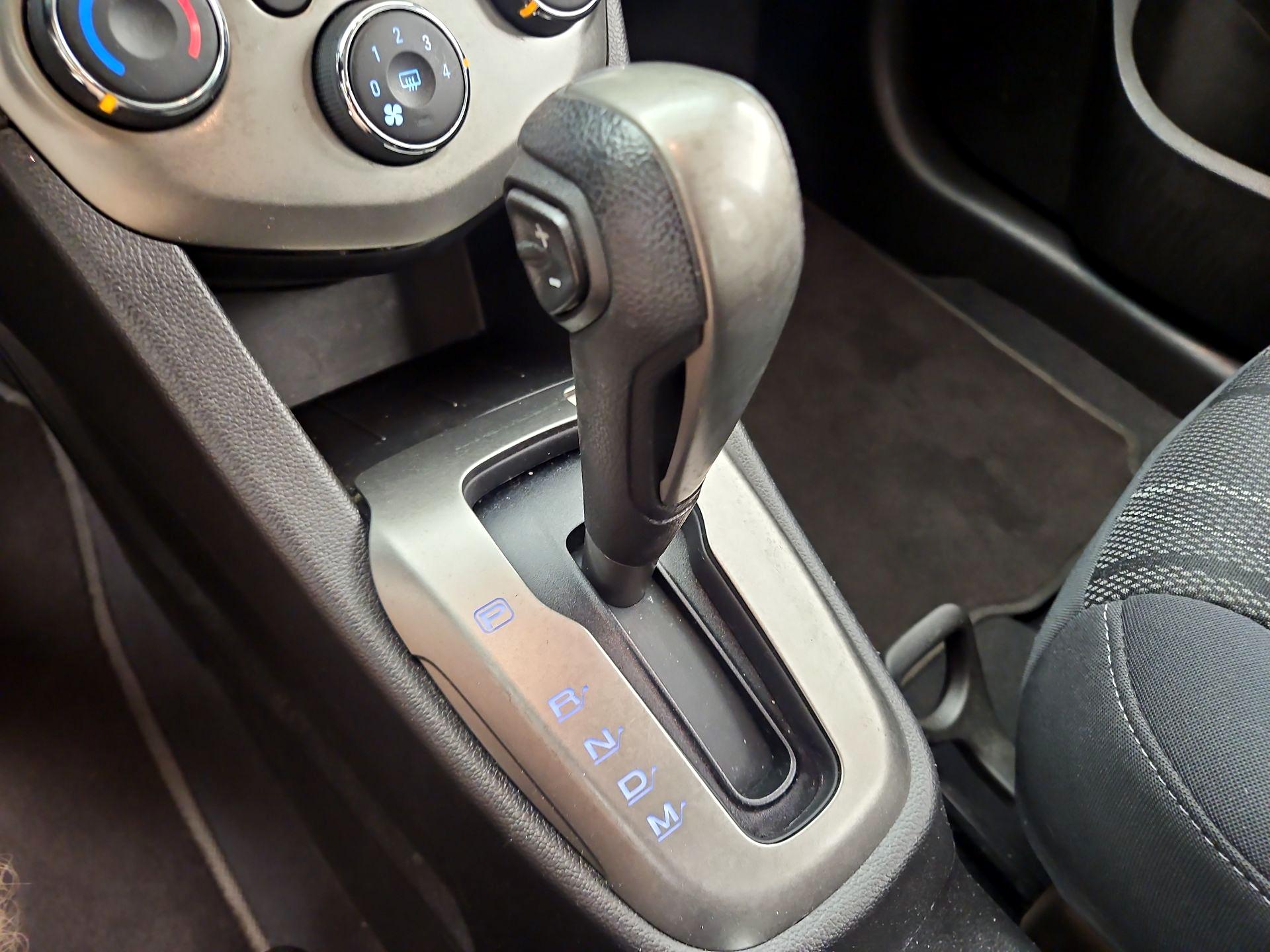 Thumbnail: 2015 Chevrolet Sonic - 16