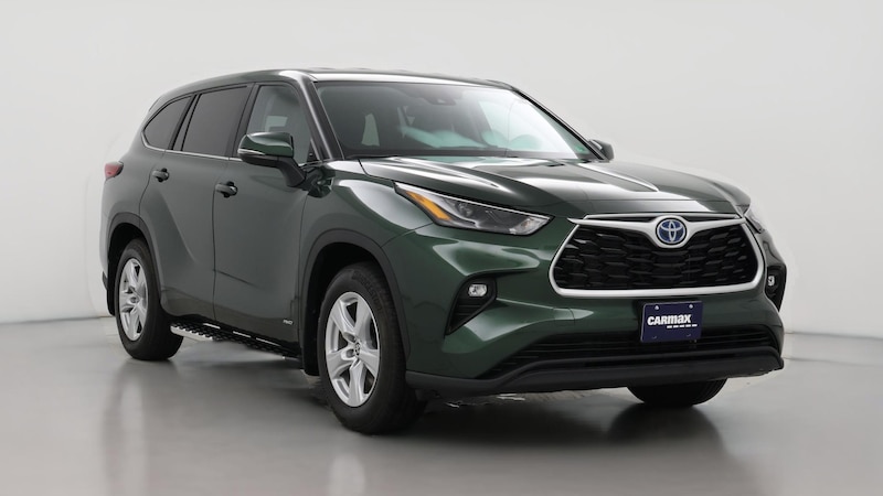 2023 Toyota Highlander LE Hero Image