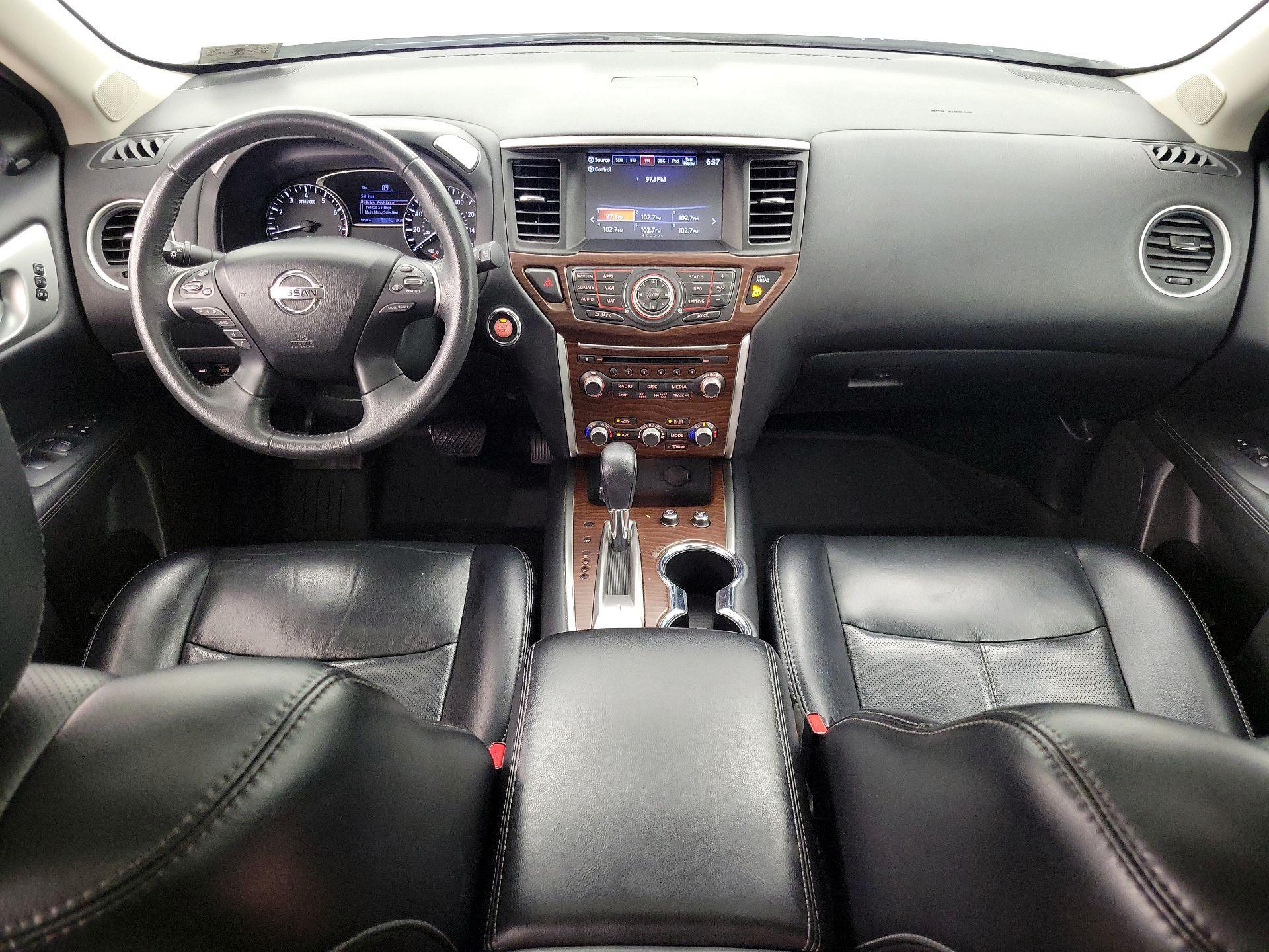 Thumbnail: 2017 Nissan Pathfinder - 9