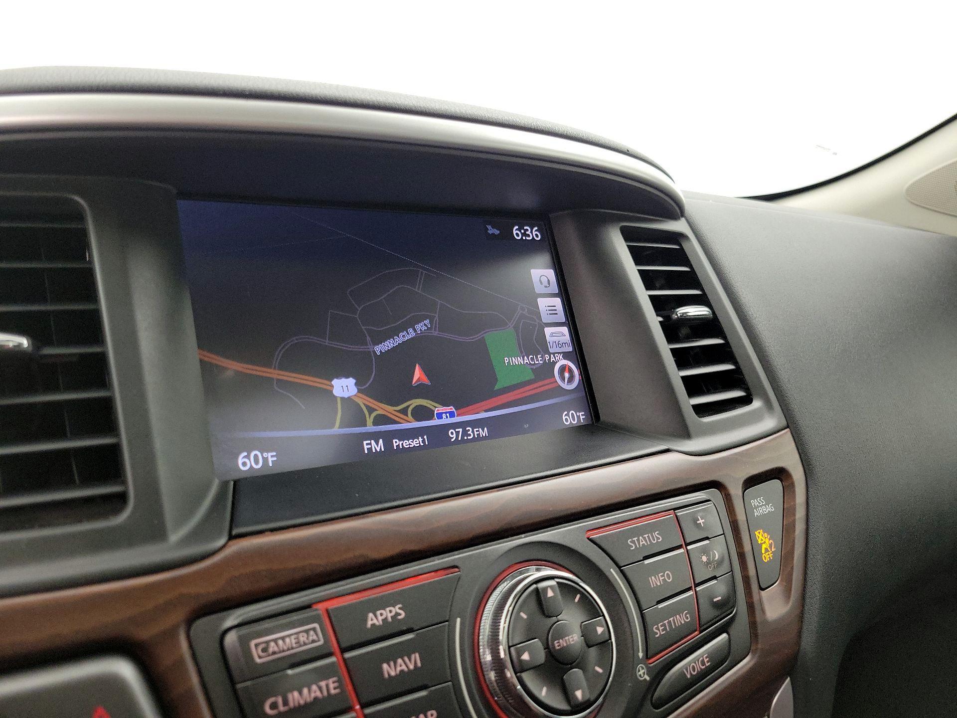 Thumbnail: 2017 Nissan Pathfinder - 14