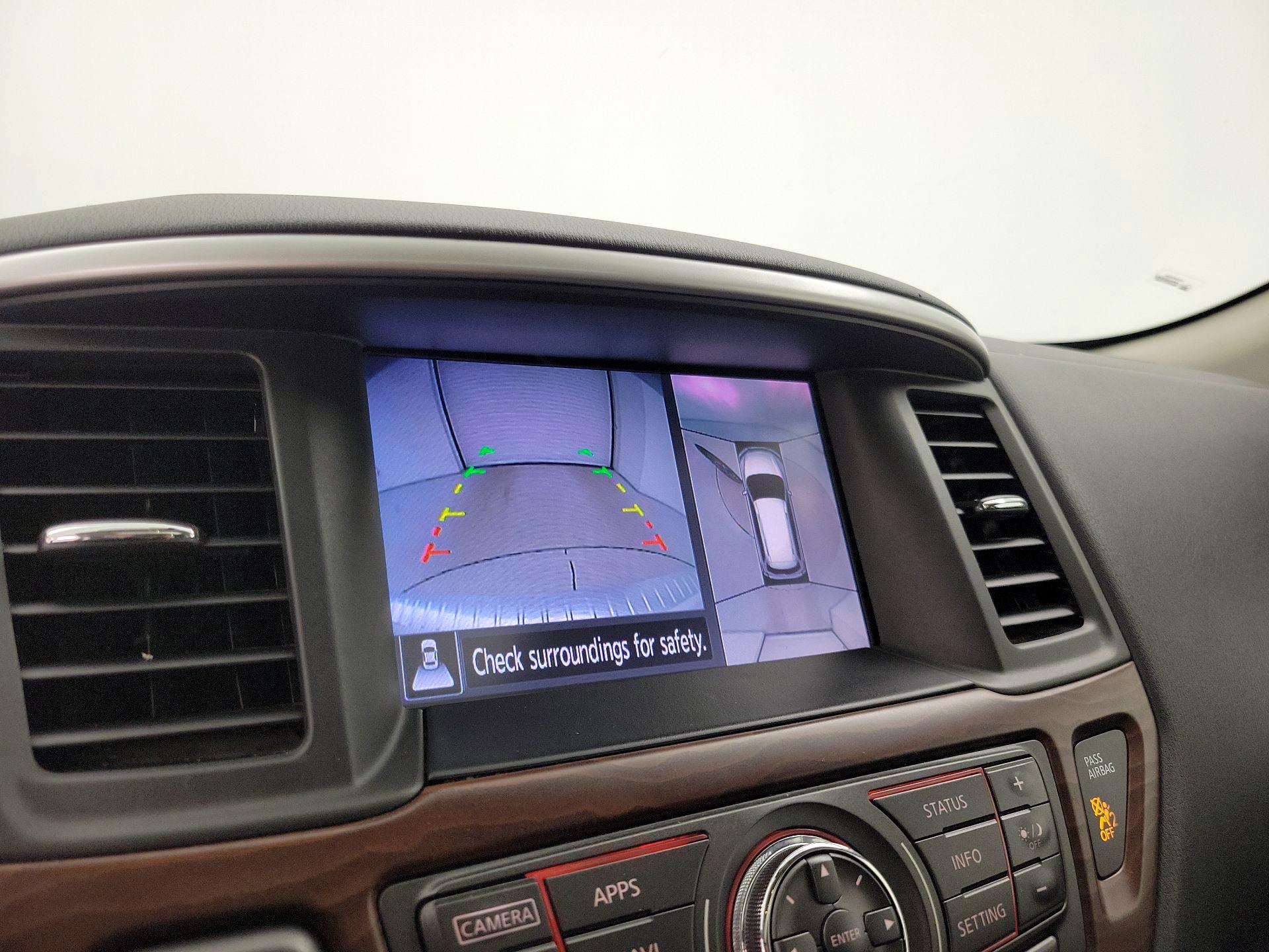 Thumbnail: 2017 Nissan Pathfinder - 15