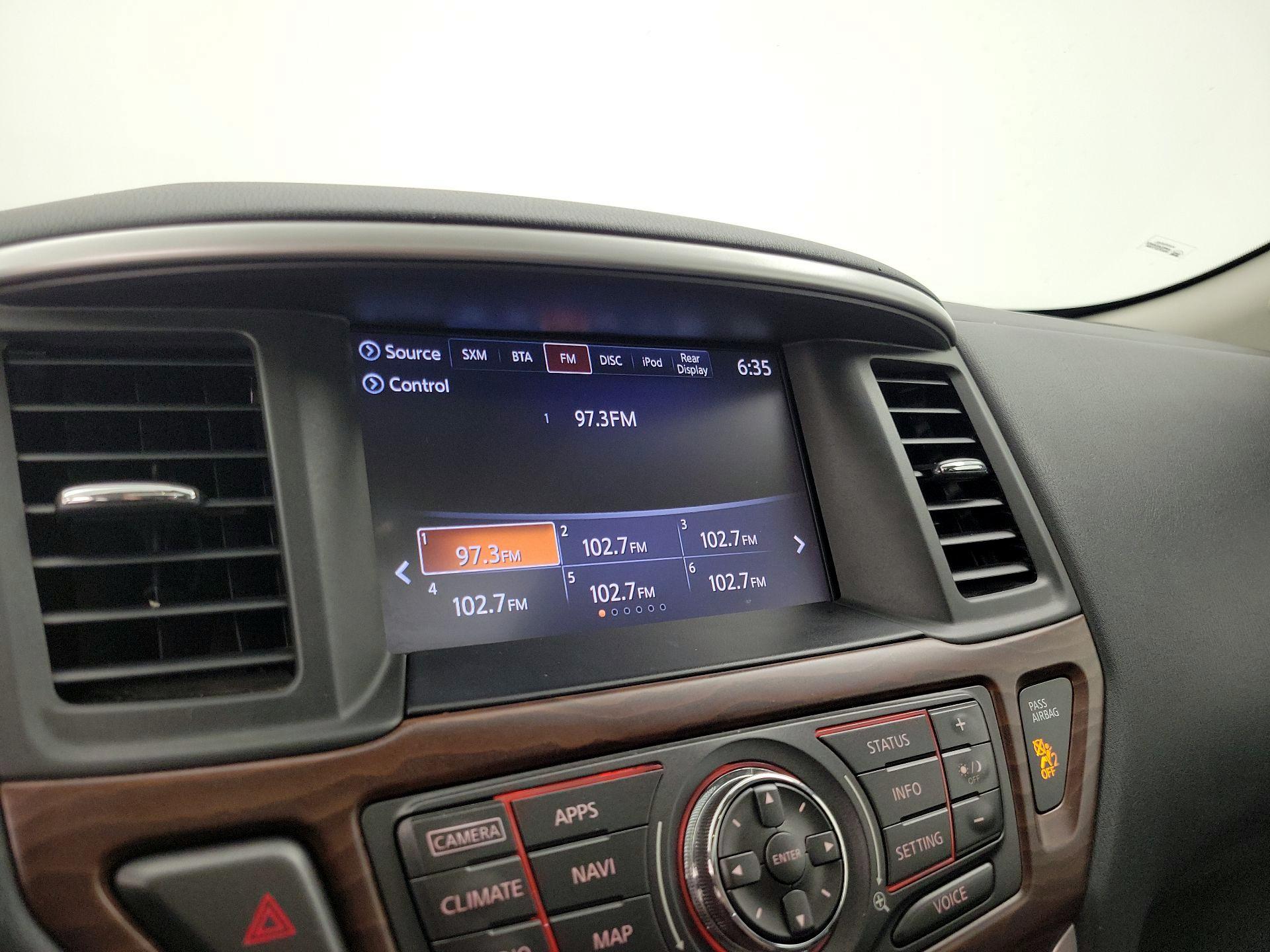 Thumbnail: 2017 Nissan Pathfinder - 16