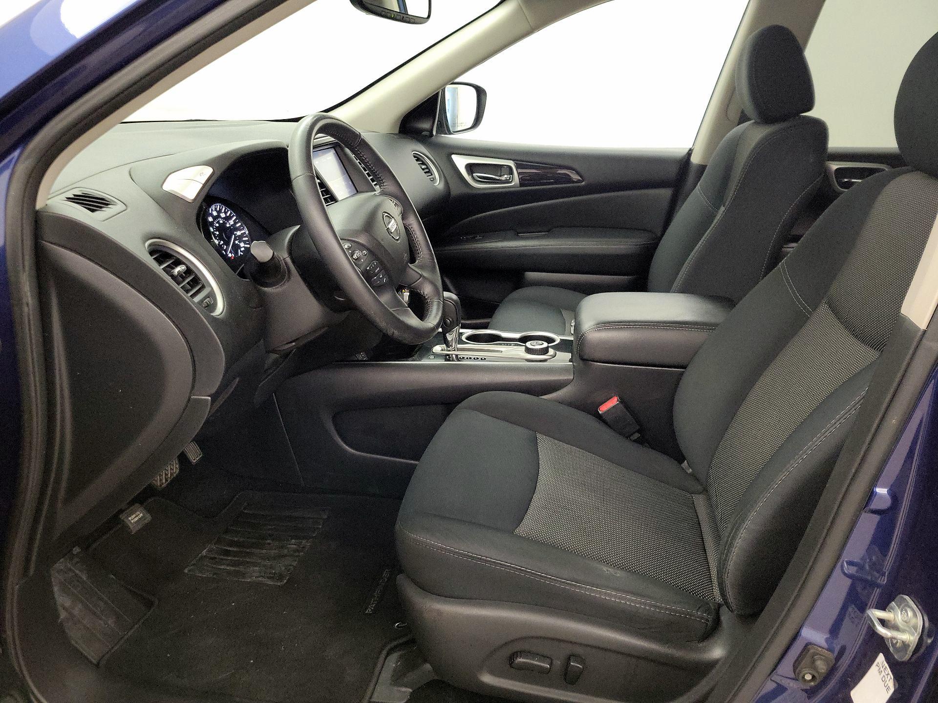 Thumbnail: 2019 Nissan Pathfinder - 11