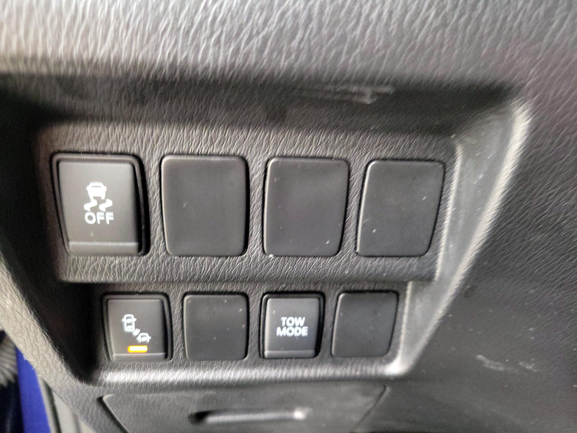 Thumbnail: 2019 Nissan Pathfinder - 13