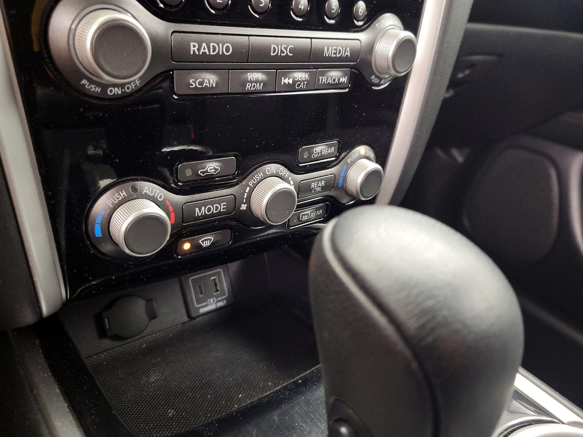 Thumbnail: 2019 Nissan Pathfinder - 16