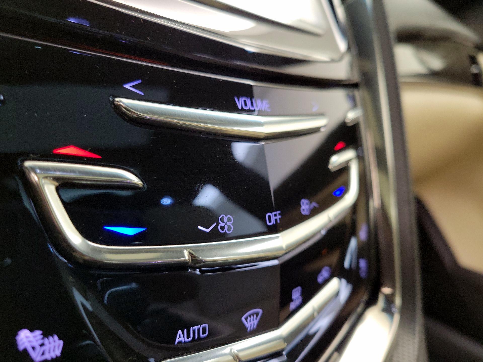Thumbnail: 2019 Cadillac CTS - 17