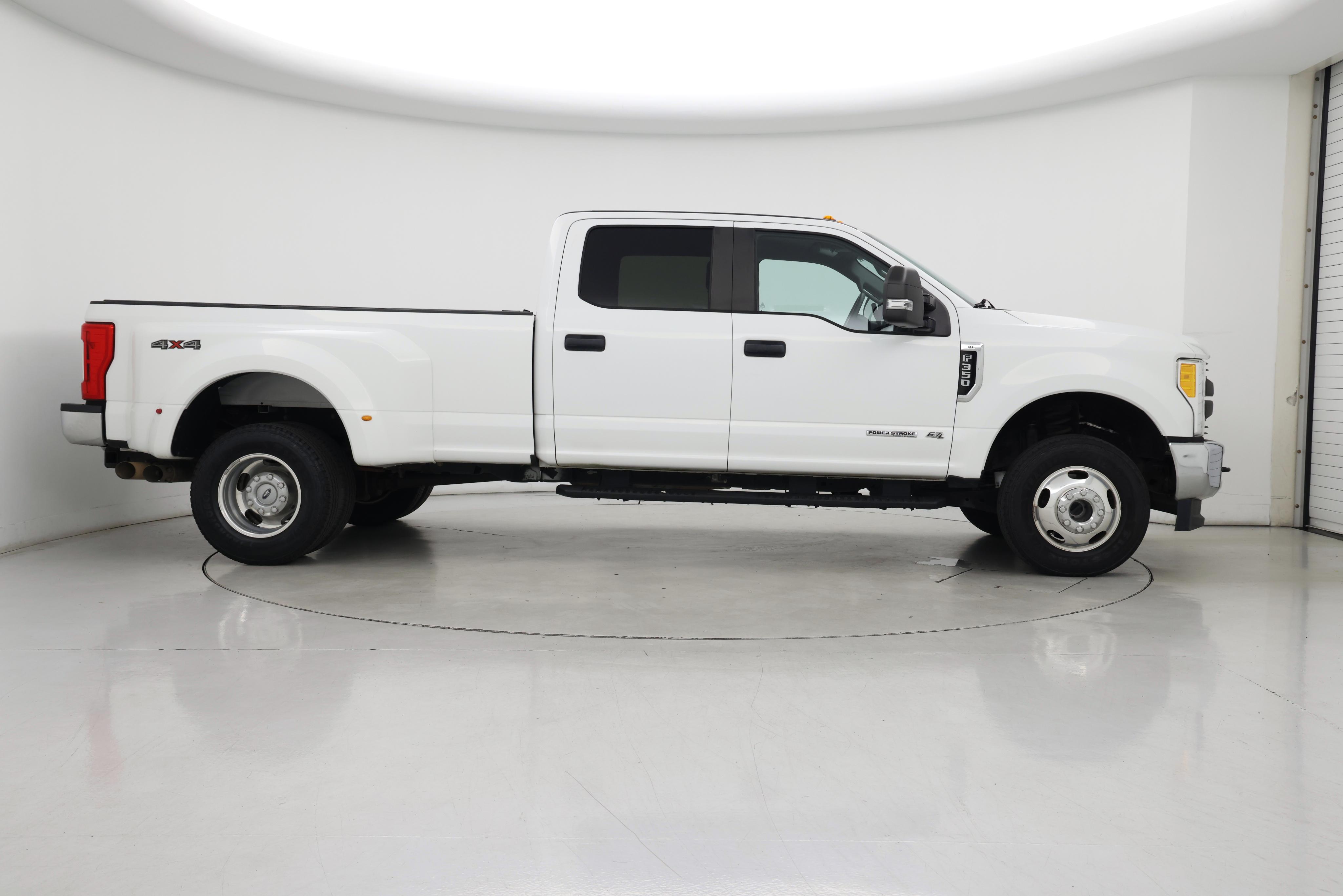 Thumbnail: 2017 Ford F-350 - 7