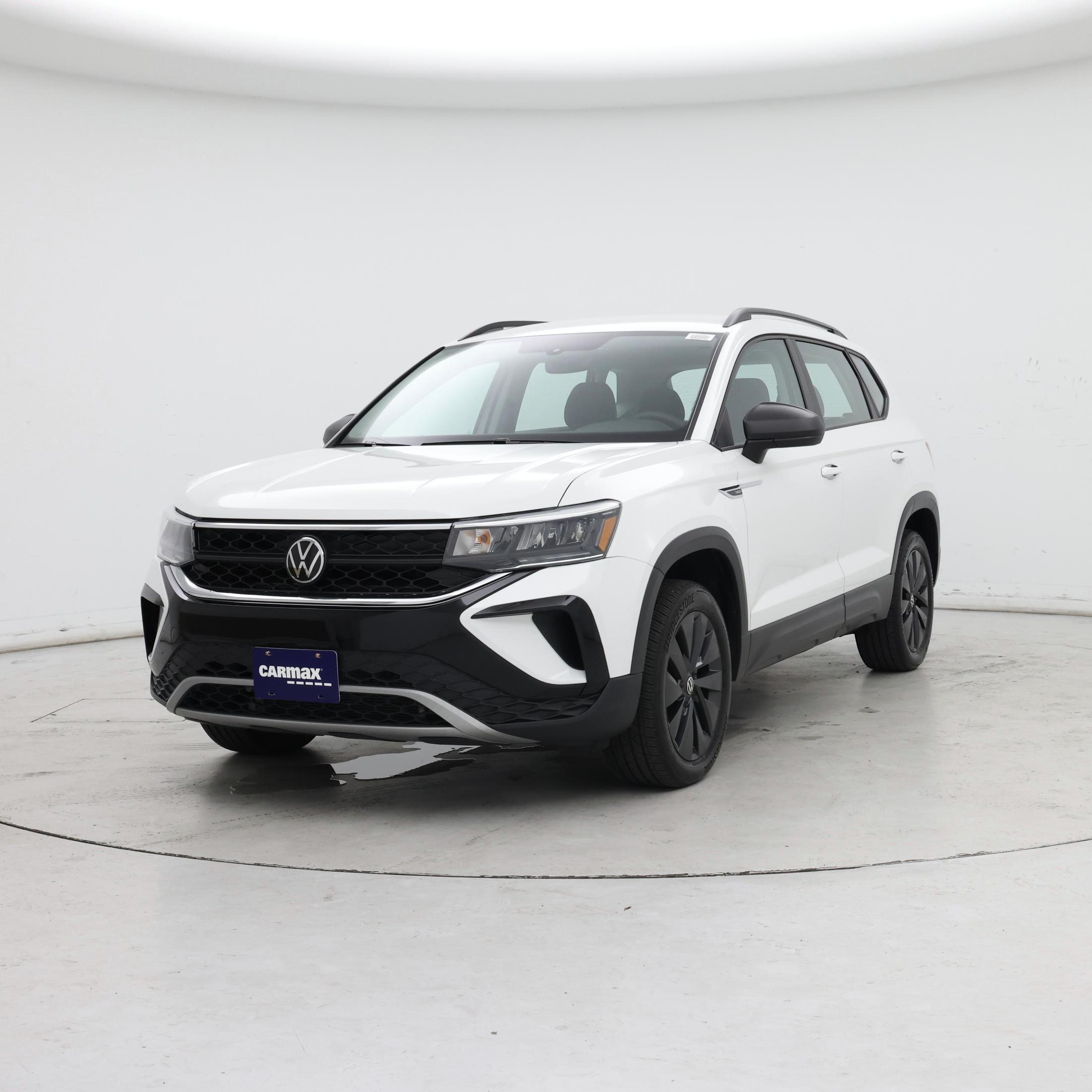 Thumbnail: 2023 Volkswagen Taos - 4