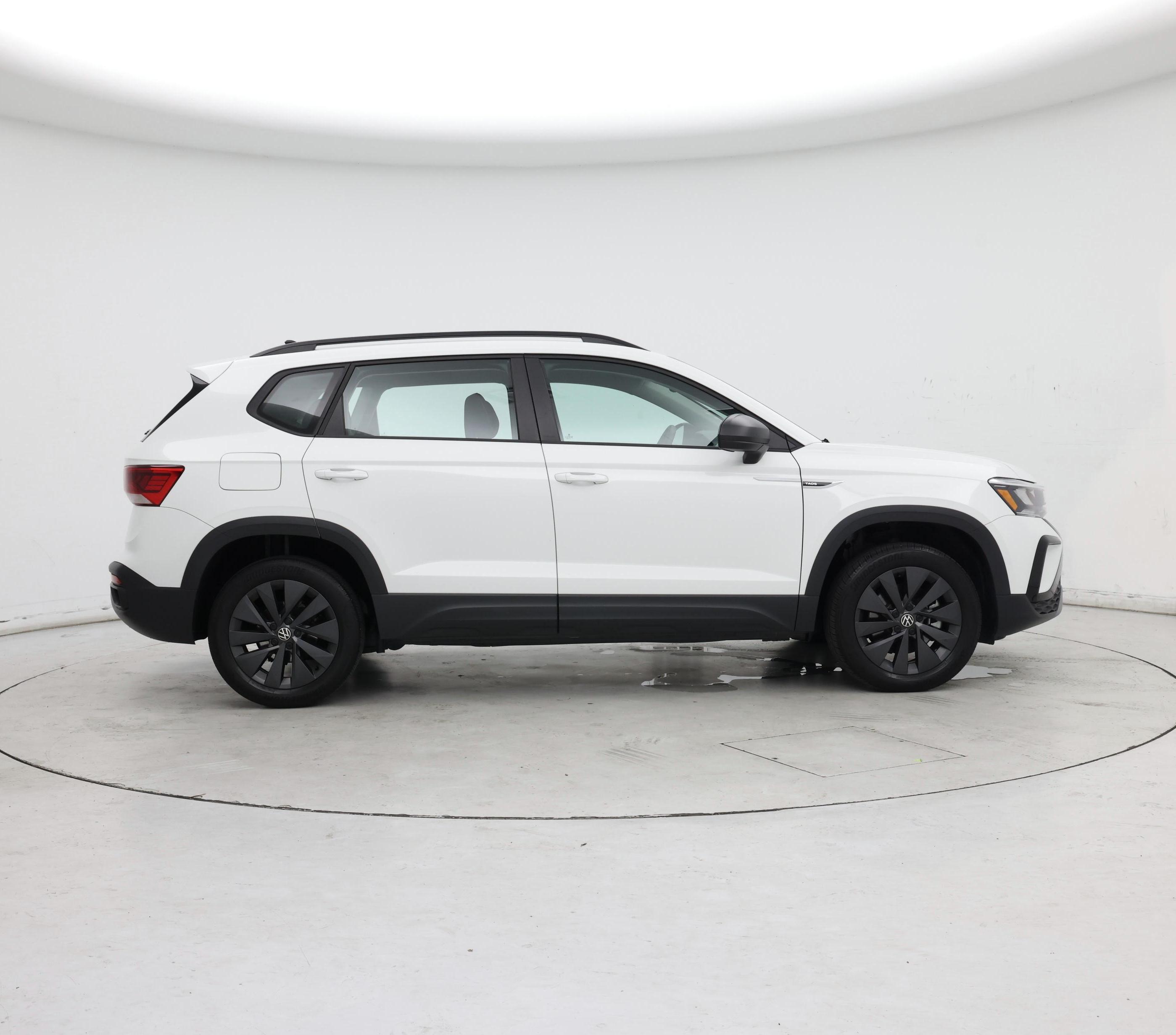Thumbnail: 2023 Volkswagen Taos - 7