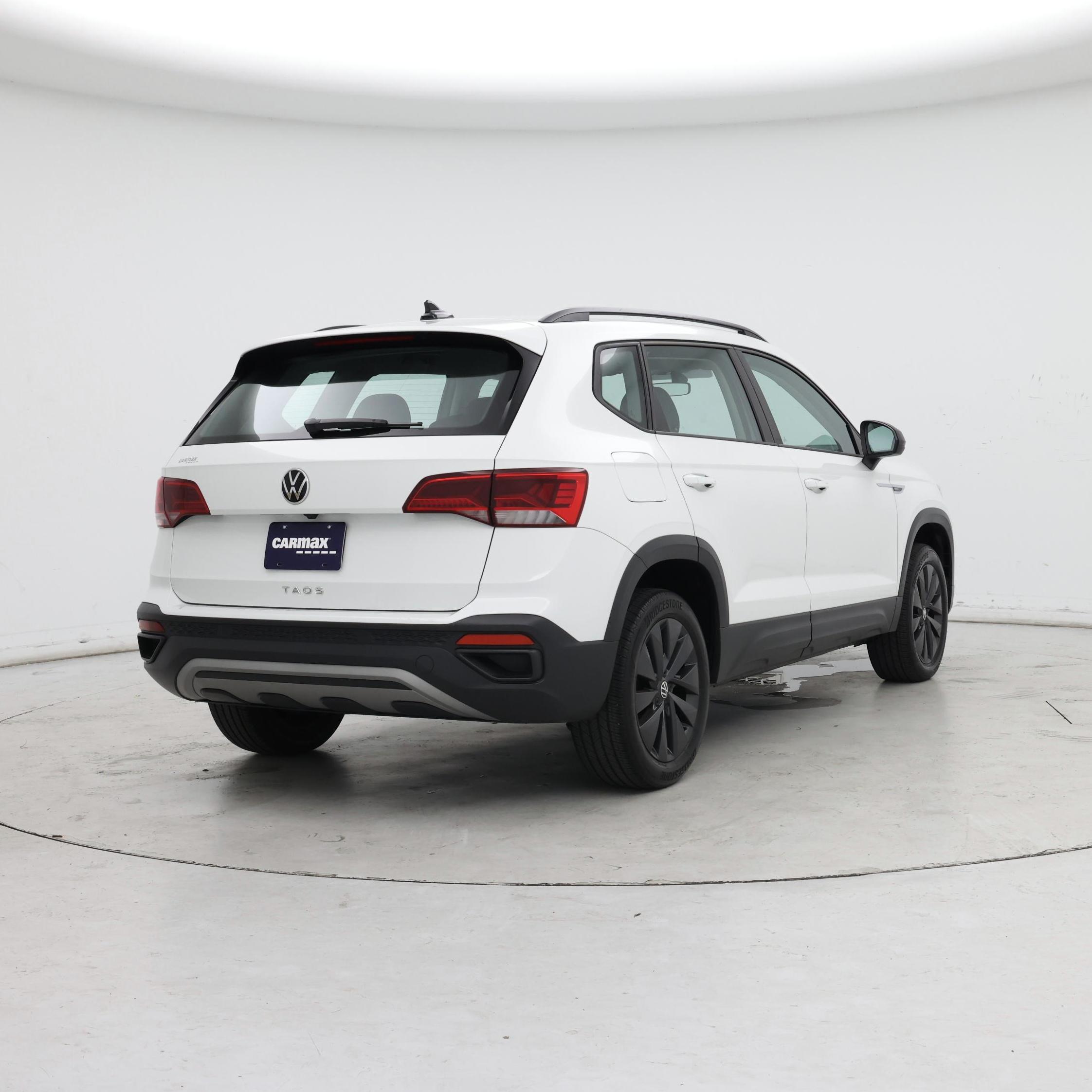 Thumbnail: 2023 Volkswagen Taos - 8