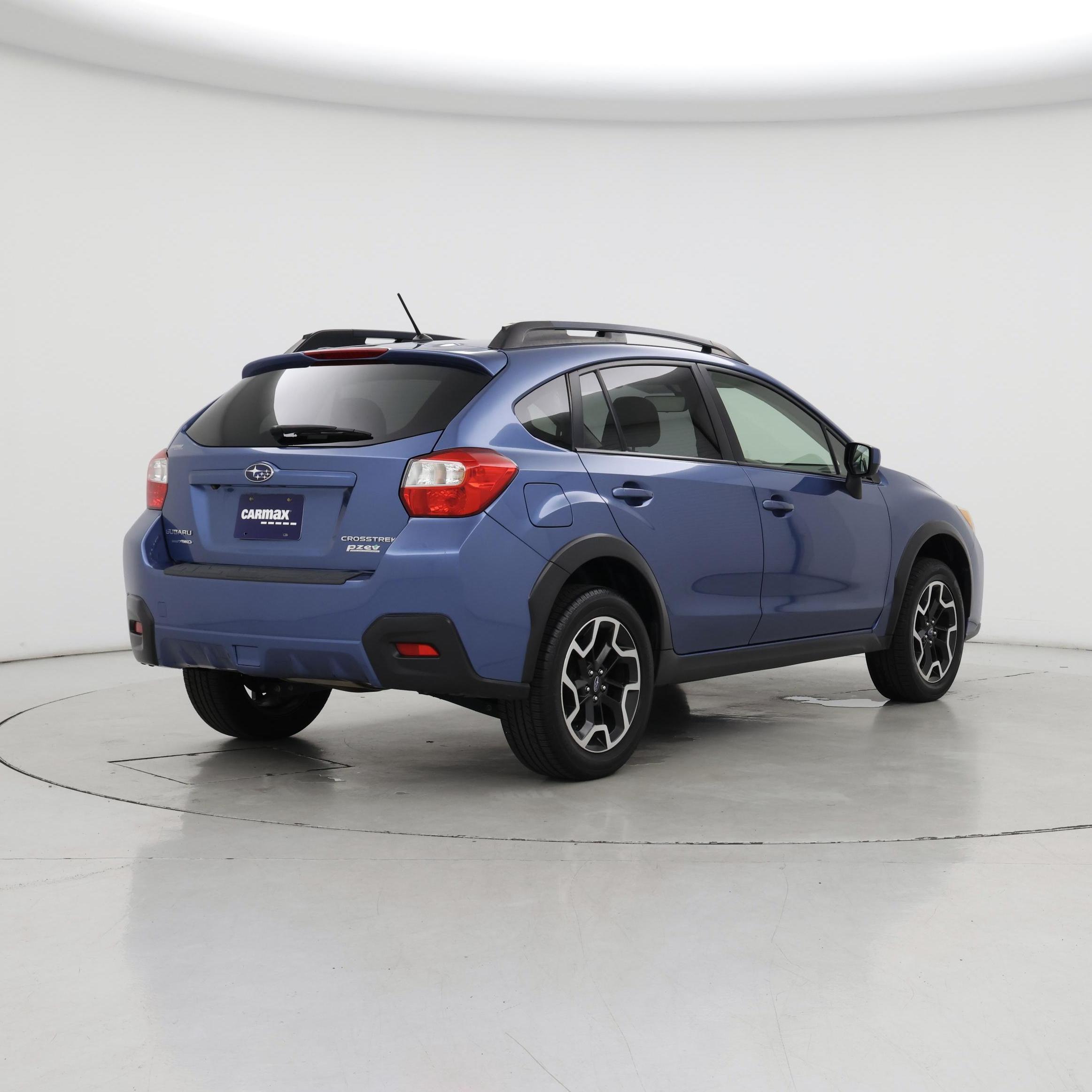 Thumbnail: 2017 Subaru Crosstrek - 8