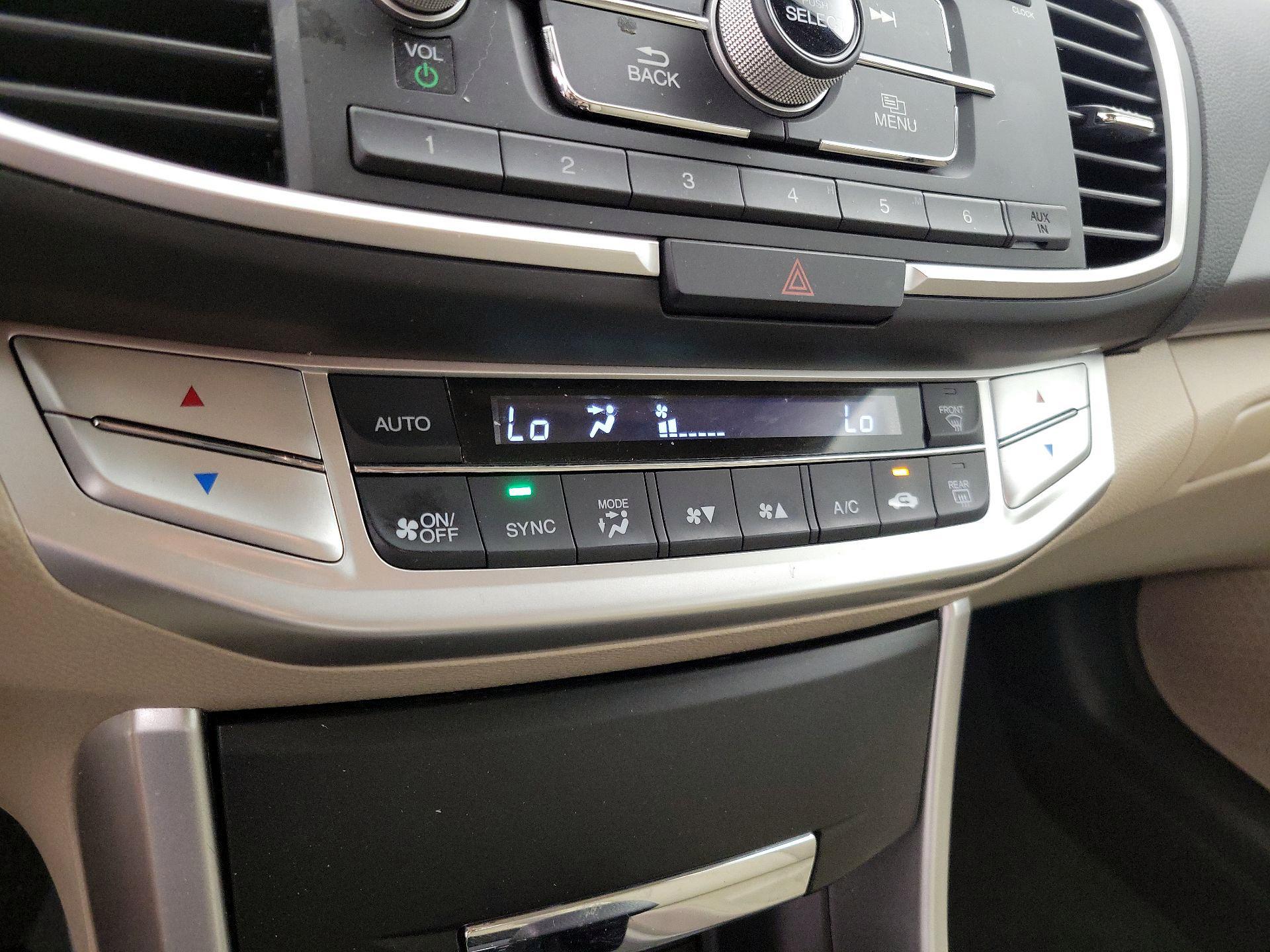 Thumbnail: 2015 Honda Accord - 16