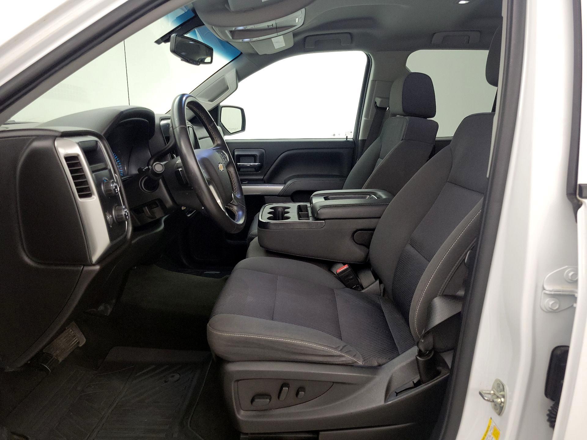 Thumbnail: 2018 Chevrolet Silverado 1500 - 11