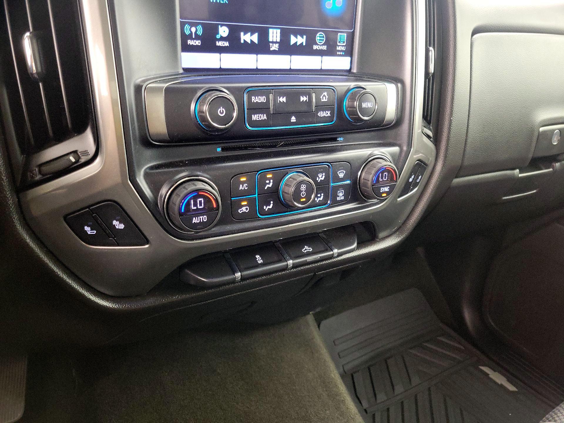 Thumbnail: 2018 Chevrolet Silverado 1500 - 16