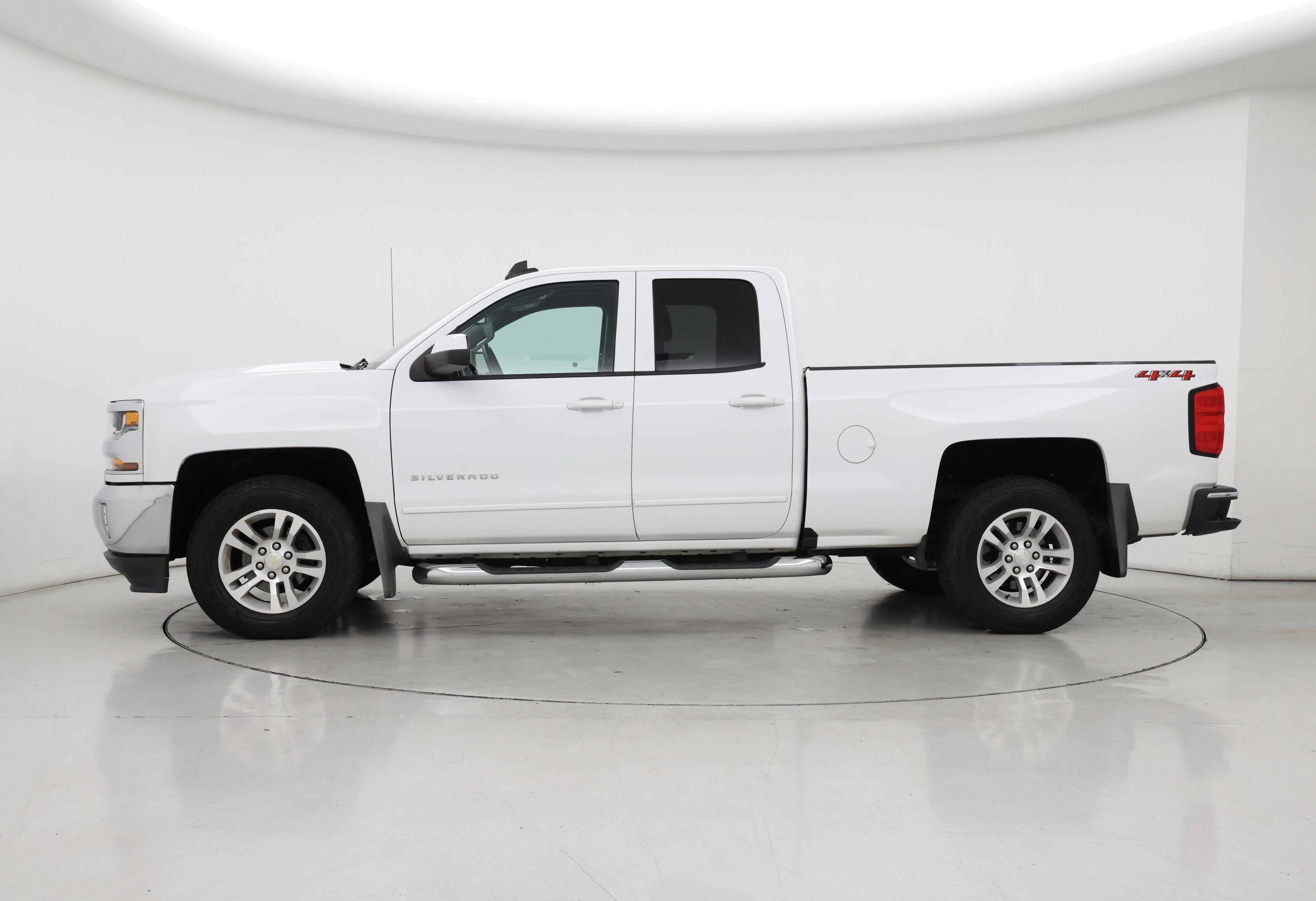 Thumbnail: 2018 Chevrolet Silverado 1500 - 3