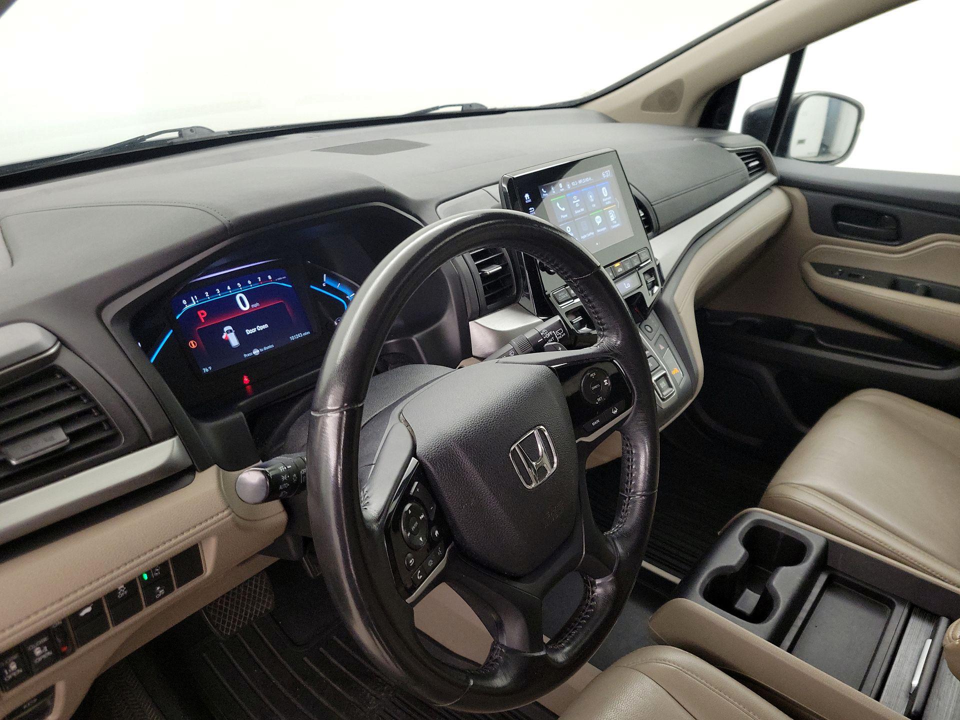Thumbnail: 2018 Honda Odyssey - 9