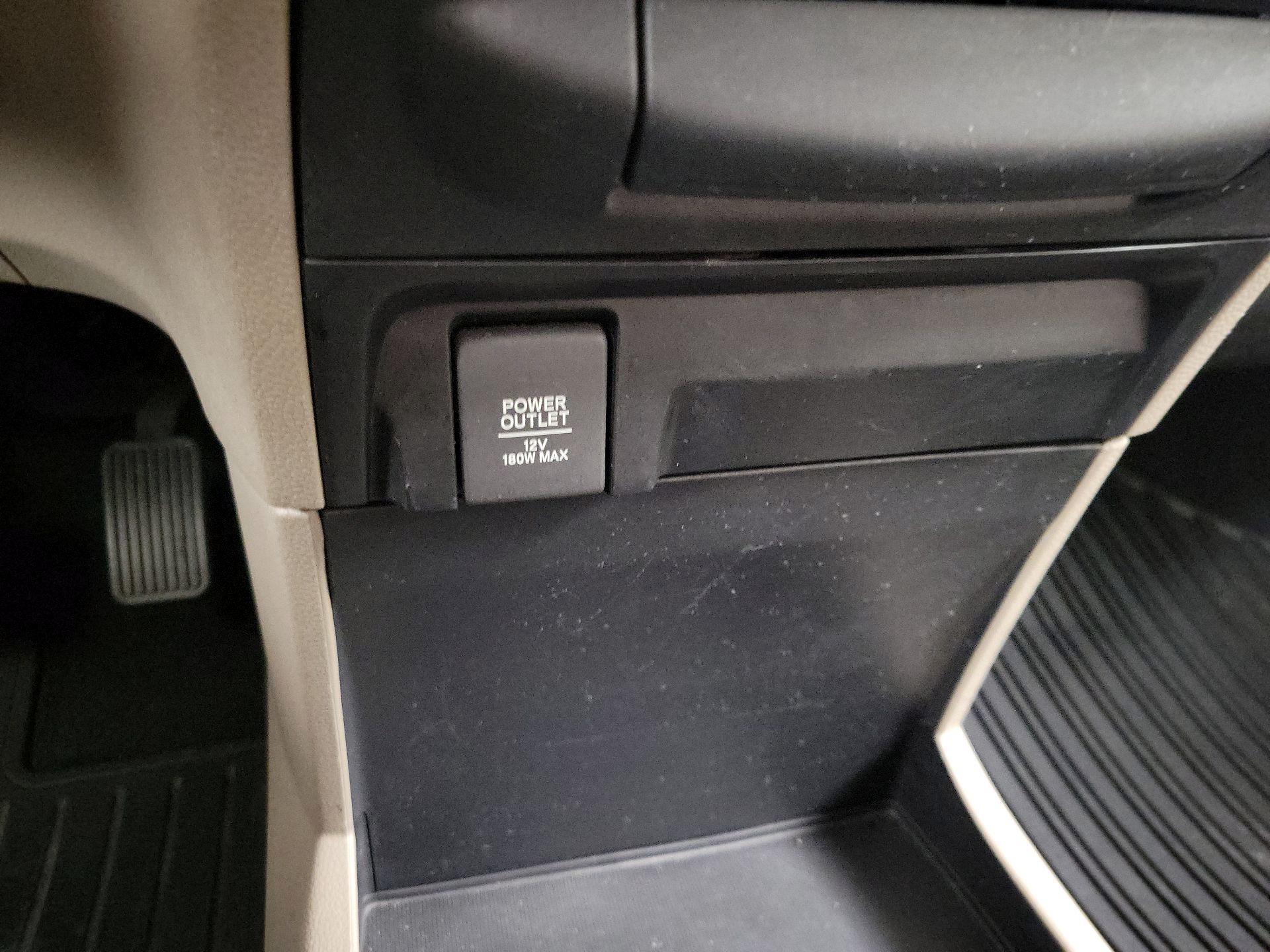 Thumbnail: 2018 Honda Odyssey - 18